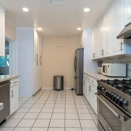 Apartamento Luxury 3Br House W/ Jacuzzi & Big Backyard! Los Ángeles Exterior foto