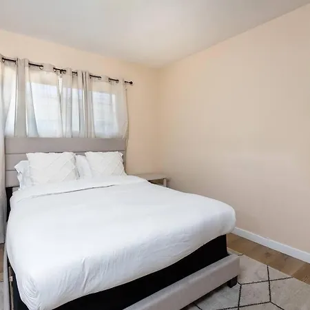 Apartamento Luxury 3Br House W/ Jacuzzi & Big Backyard! Los Ángeles Exterior foto